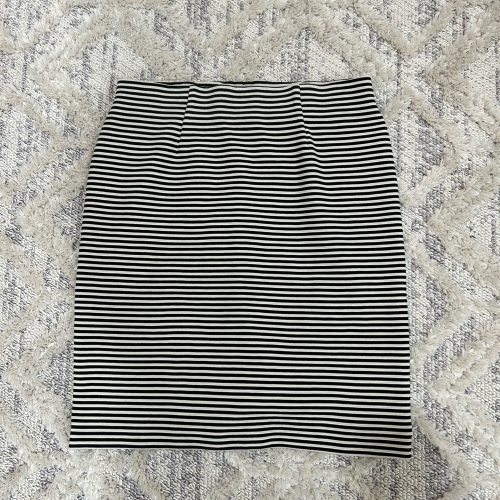 J. Jill Black and White Striped Pencil Skirt